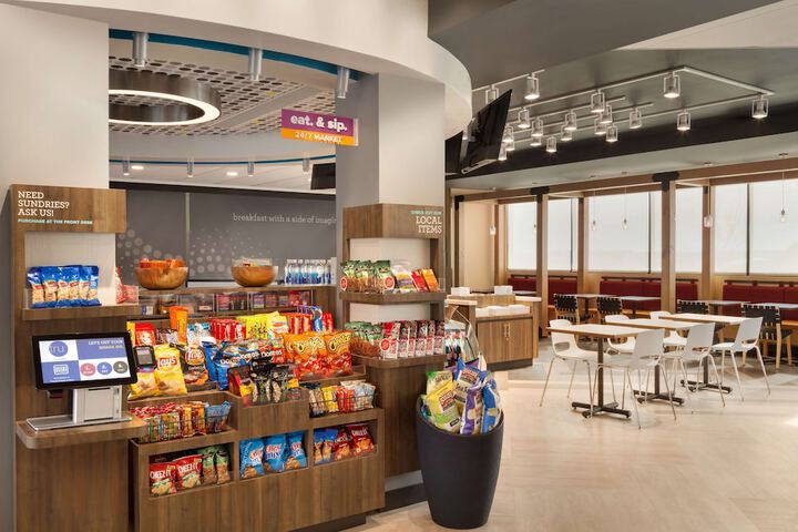 Snack bar