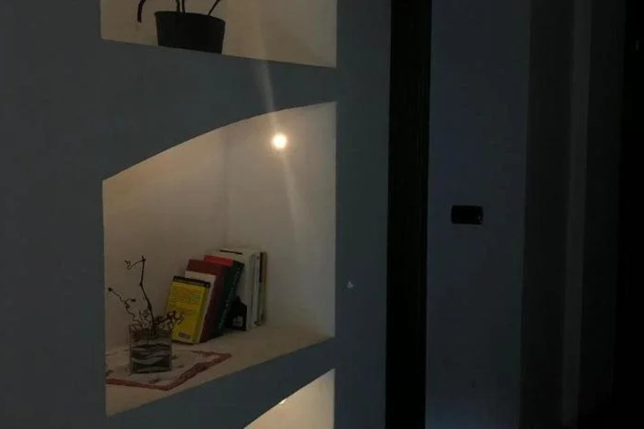 Room 12 of 26