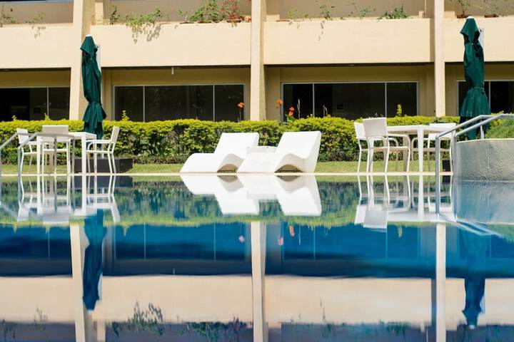 Pool 59 of 75