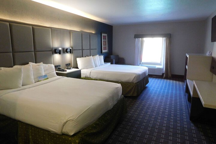 2 Queen Beds Deluxe Room (34 of 41)