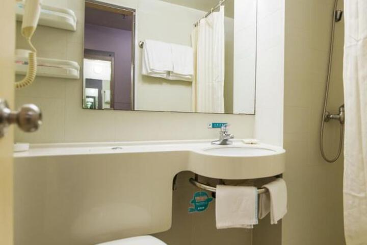 Room 2 of 14