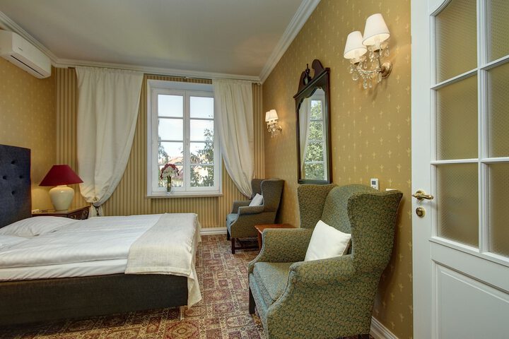 Room 3 of 30