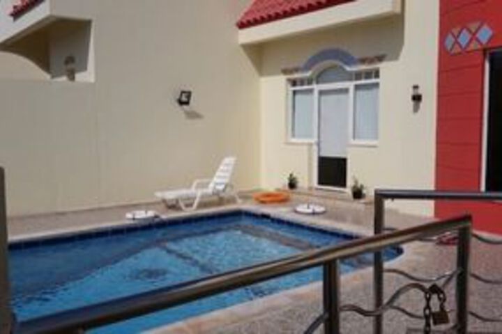 Pool 44 of 94
