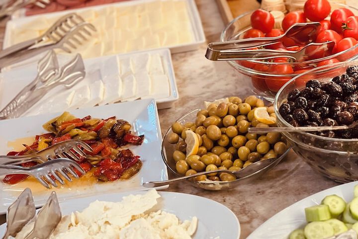 Dining 63 of 70