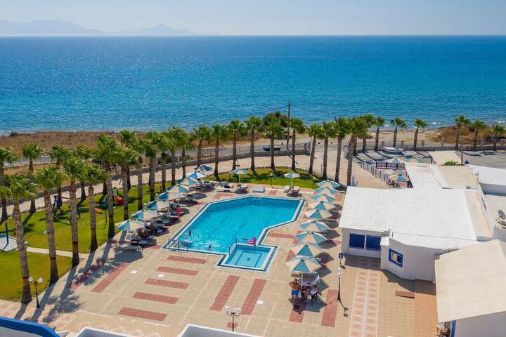 Mammis Beach Hotel