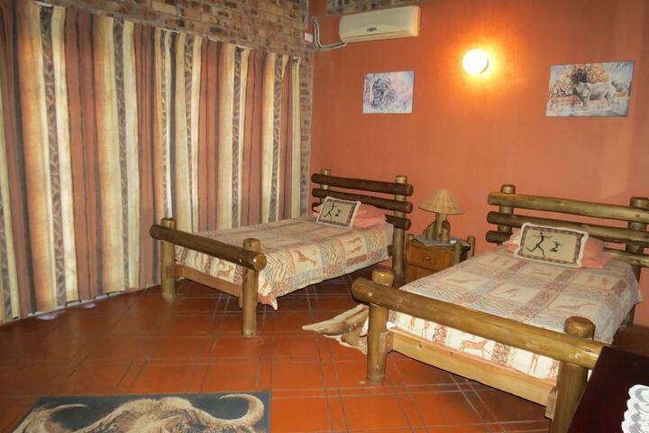 Room 6 of 34