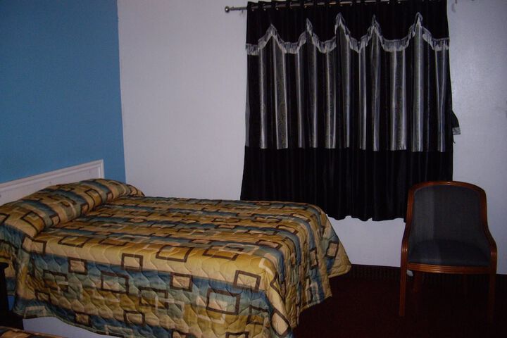 Room 4 of 54