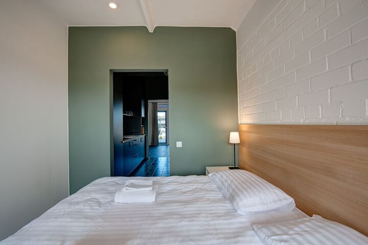 Room 7 of 24