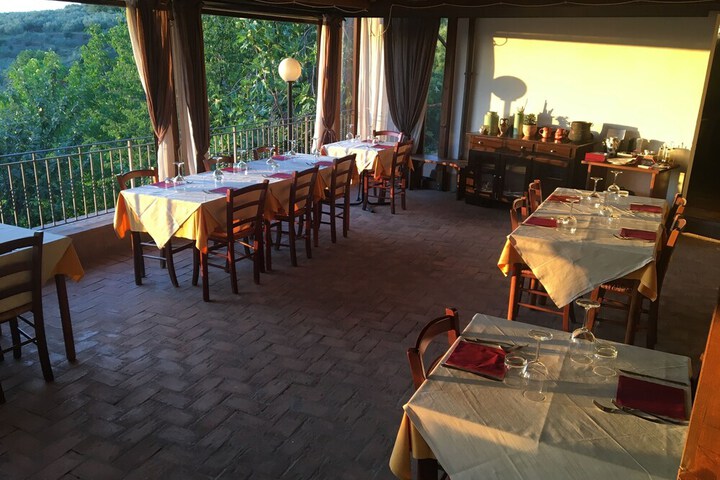 Dining 102 of 206