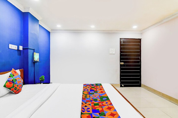 Room 17 of 26