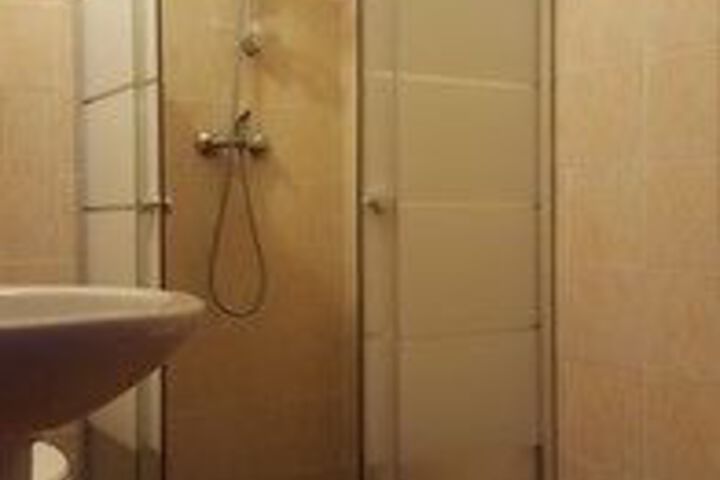 Room 5 of 21