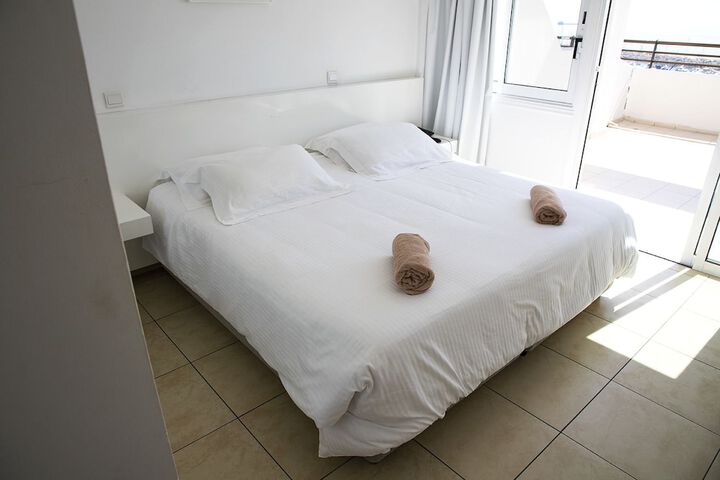 Room 5 of 45
