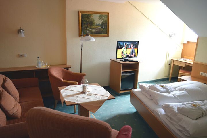 Room 21 of 106