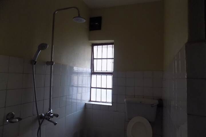 Room 15 of 23
