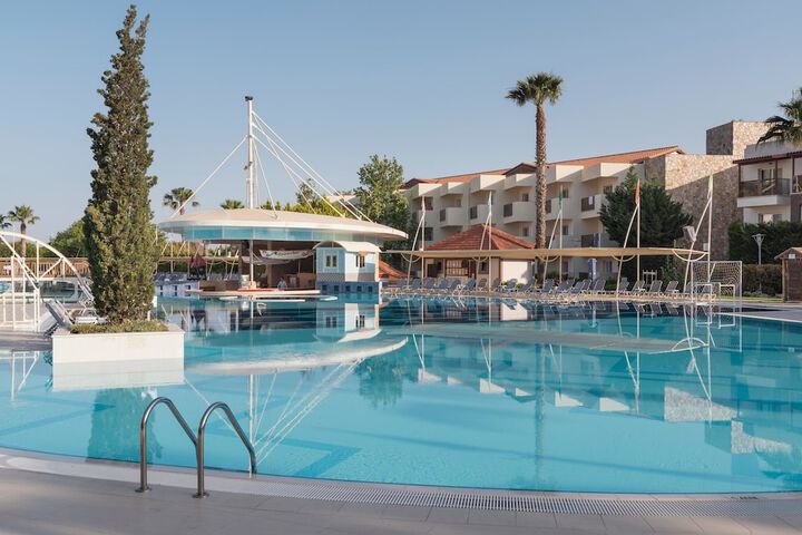 Pool 53 of 202