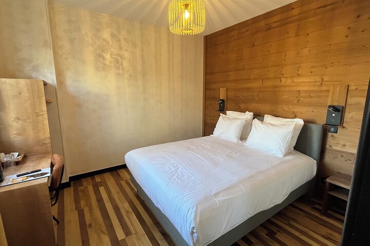 Room 12 of 31