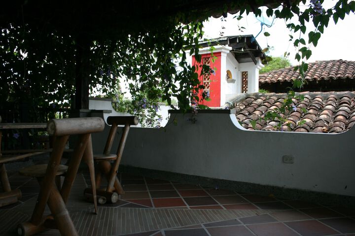 Dining 75 of 153