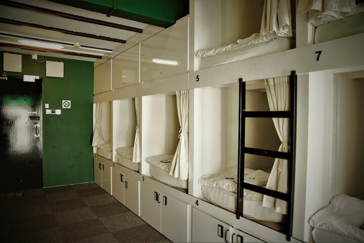 Room 11 of 39