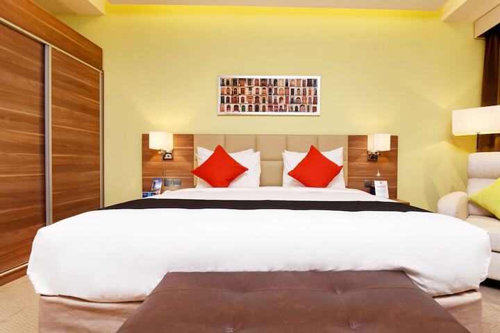 Room 18 of 42