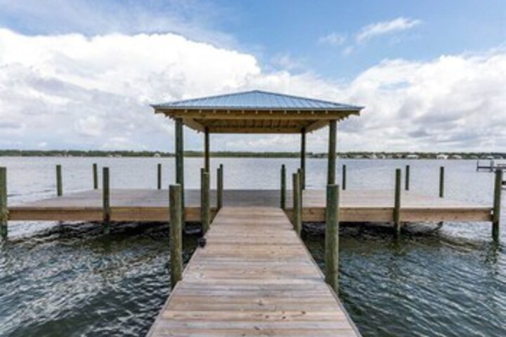 Property Grounds 51 of 177