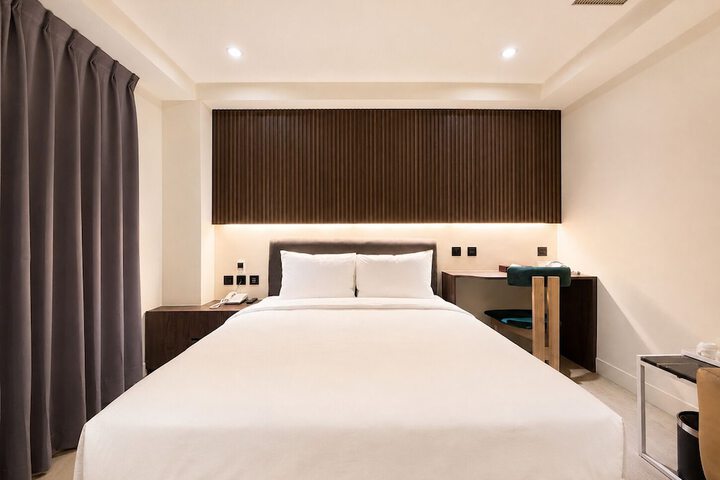 Room 86 of 160