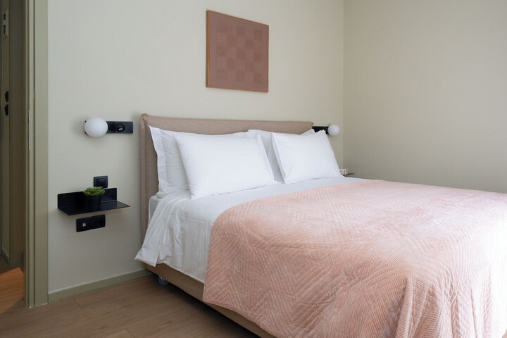 Room 15 of 63