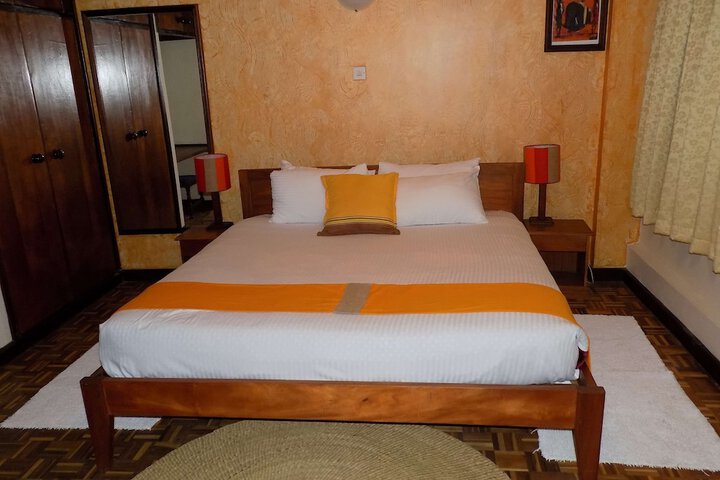 Room 12 of 69