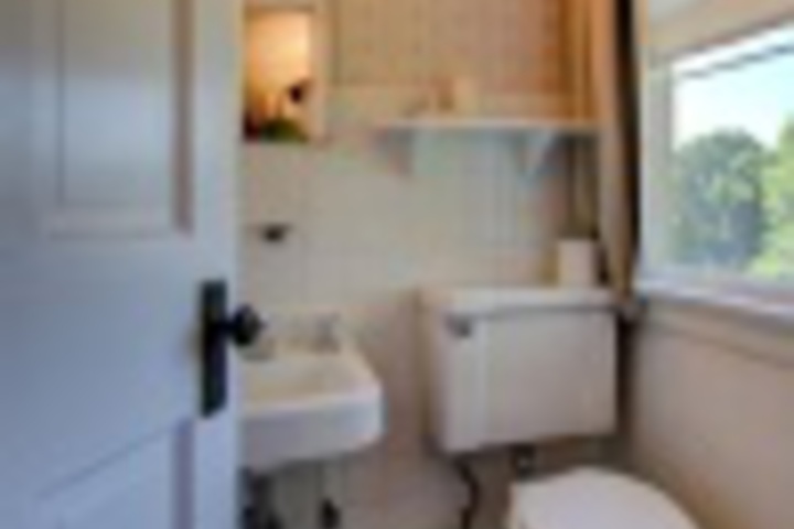 Room 125 of 408