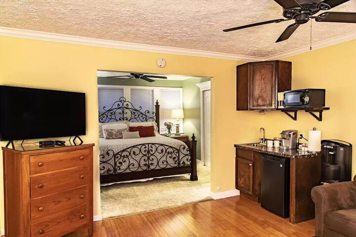 Room 4 of 26