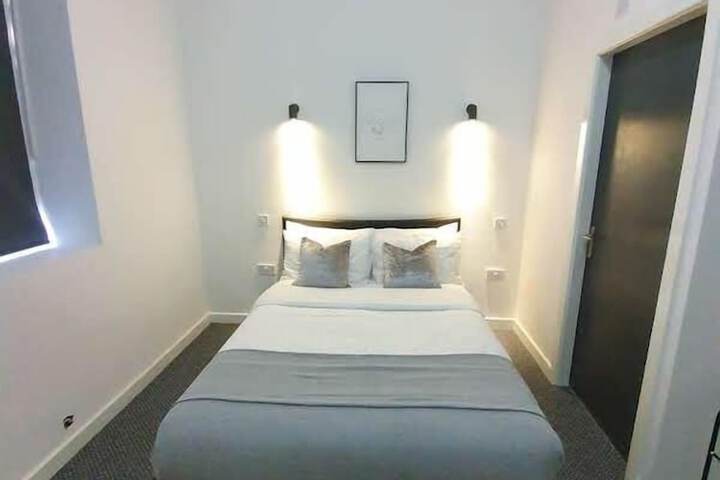 Room 2 of 23