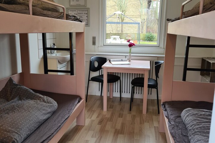 Room 21 of 110