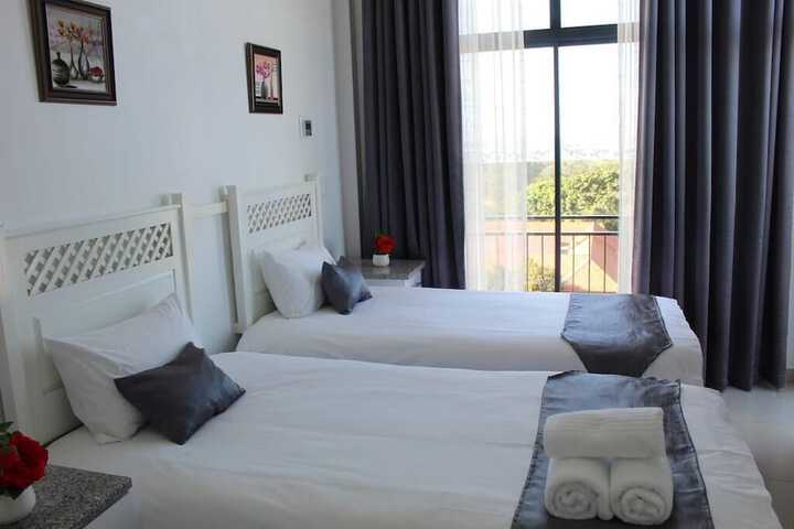 Room 3 of 13