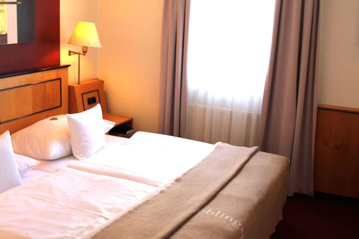 Room 16 of 56