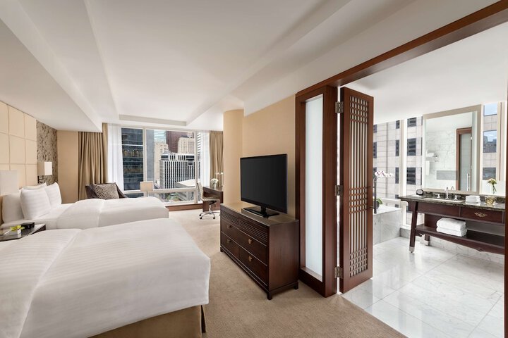 Executive Room 2 Queen Beds (8 of 11)