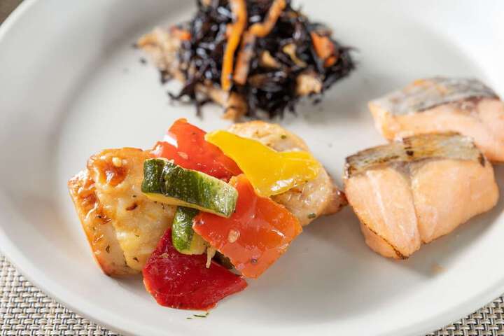 Dining 65 of 128