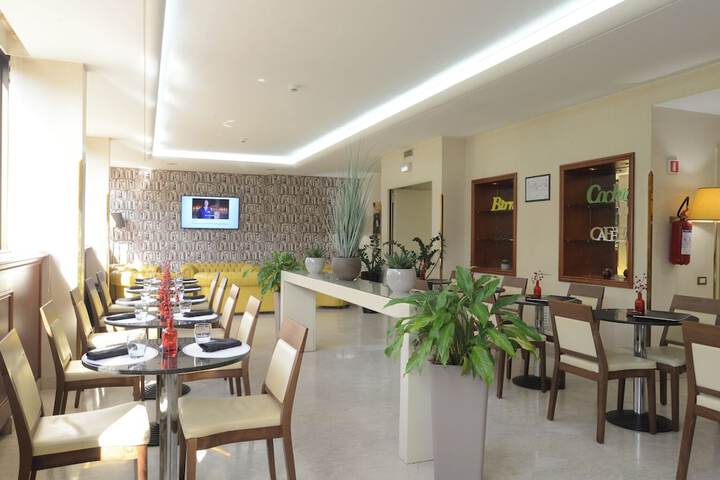 Snack bar