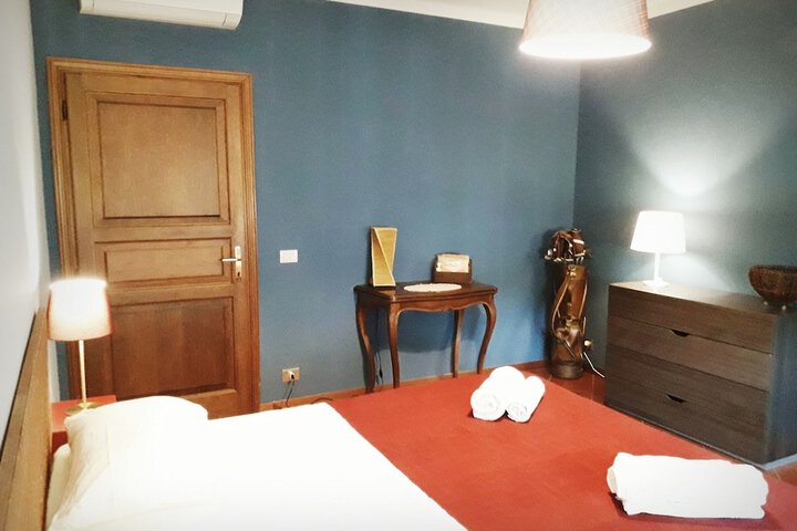 Room 2 of 24