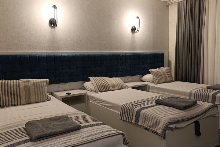 Room 4 of 19