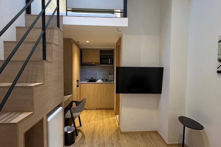 Room 41 of 51