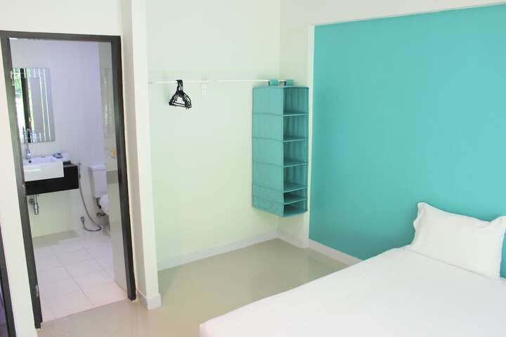 Room 28 of 112
