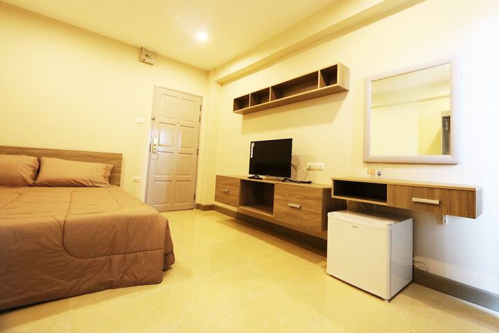 Room 4 of 44