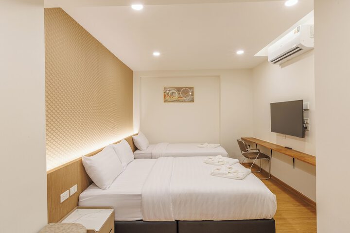 Room 5 of 38