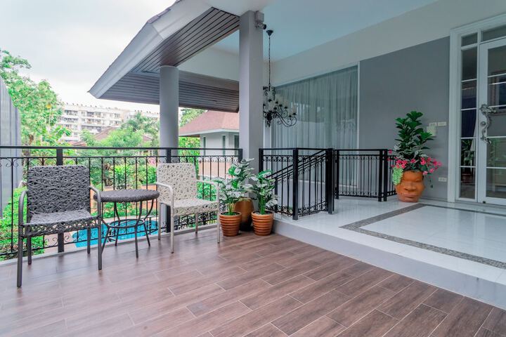 Terrace/Patio 73 of 75