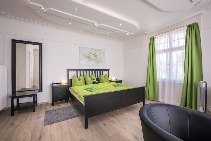 Room 14 of 61