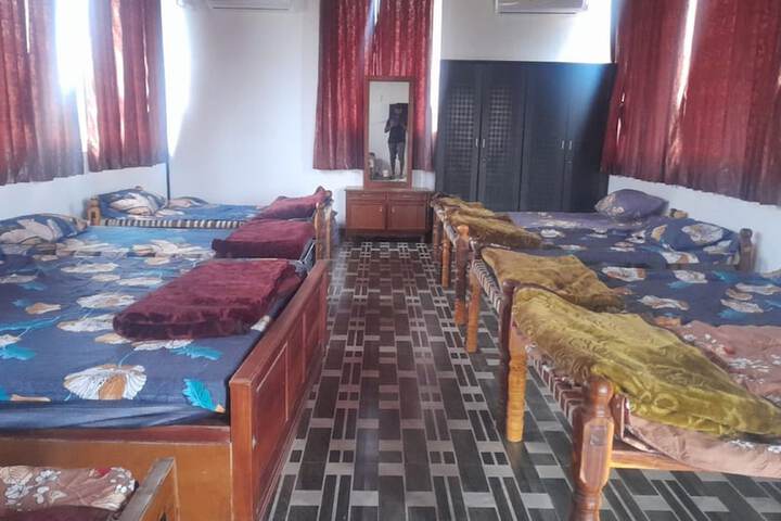 Room 11 of 138