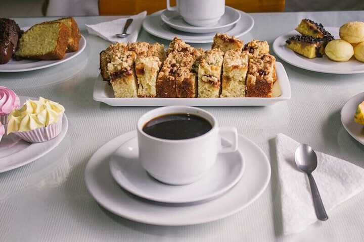 Breakfast/Coffee Service 25 of 31
