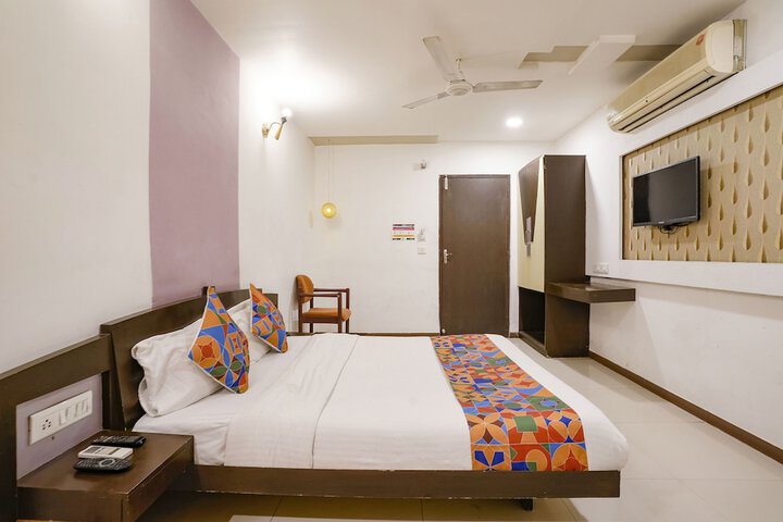 Room 6 of 36