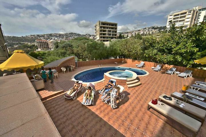 Vanda Hotel