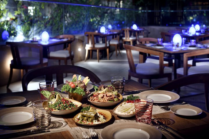 Dining 94 of 158