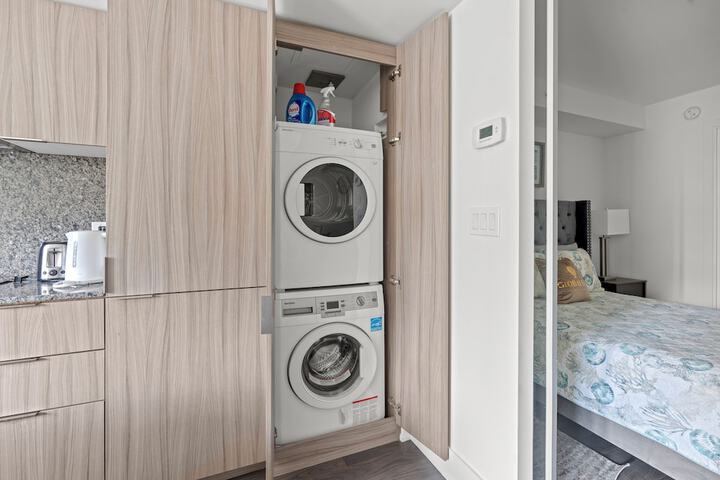 Laundry 37 of 40